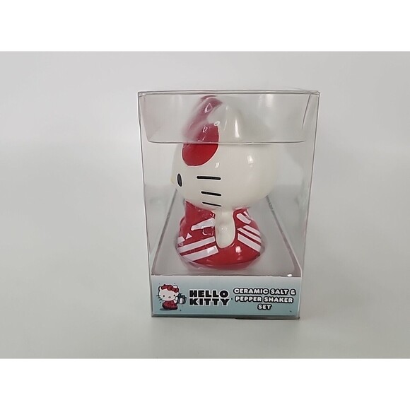 Hello Kitty Christmas Ceramic Salt and Pepper Shakers Sanrio New! 2023 Holiday - Picture 4 of 9